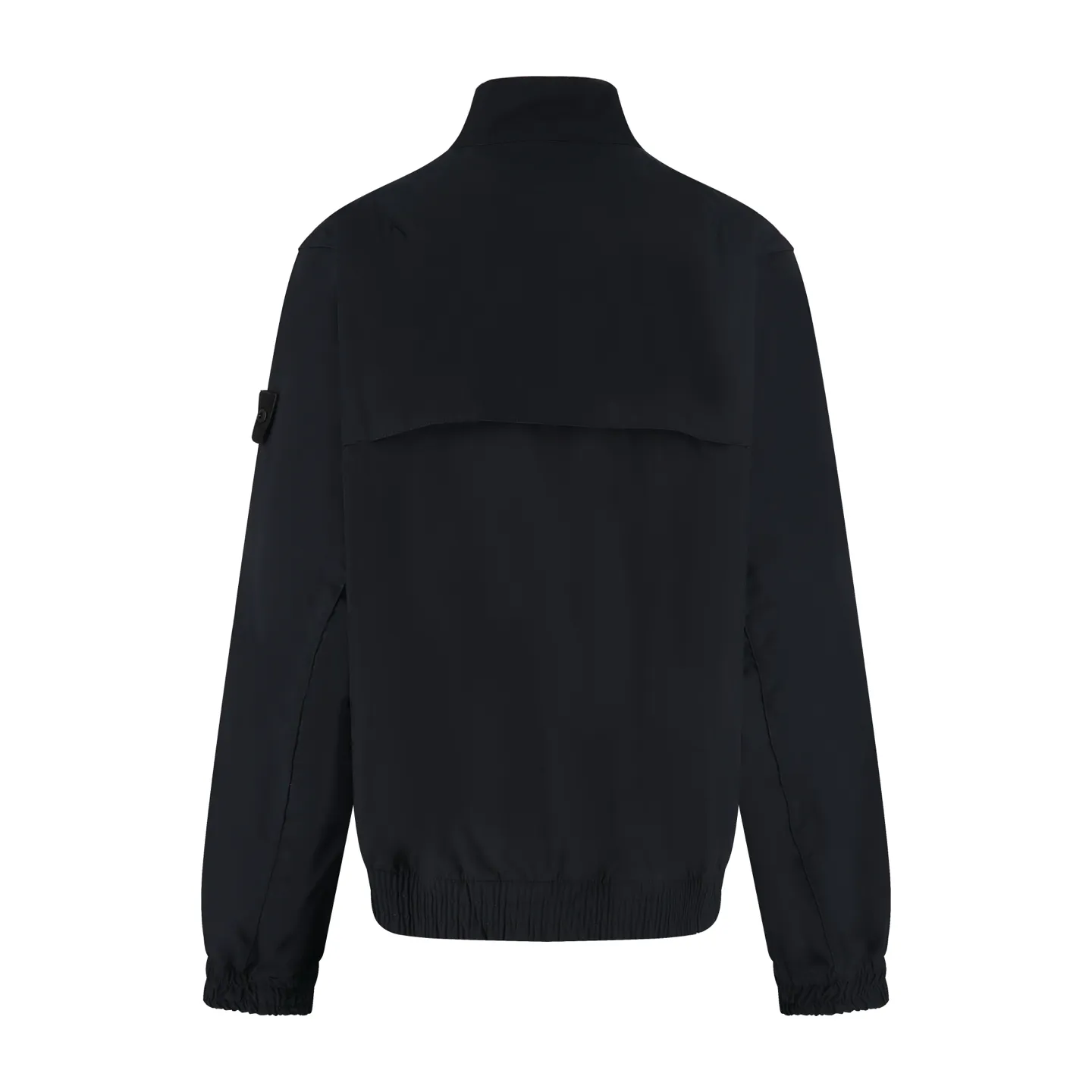 P680 Stone Island Ghost Series Harrington Jacket The fabric is made of 100% pure cotton cloth and the fabric is custom-dyed in the original color. The armbands are produced using 10,000-needle Behringer embroidery machines. The zipper is electroplated and smoked black, and the European style pull teeth are electroplated. Medium weight garment-dyed cotton satin jacket with gathered front and decorative contrasting belt. *Regular fit, standard length *Classic collar *Front zipper closure, button cuffs *Seamed pockets. Size:S-M-L-XL
